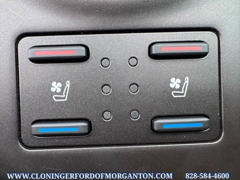 Used 2021 Toyota Camry XSE w/ Navigation Package image 31