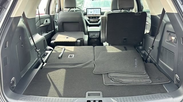 New 2026 Ford Explorer Active AWD/4WD image 32