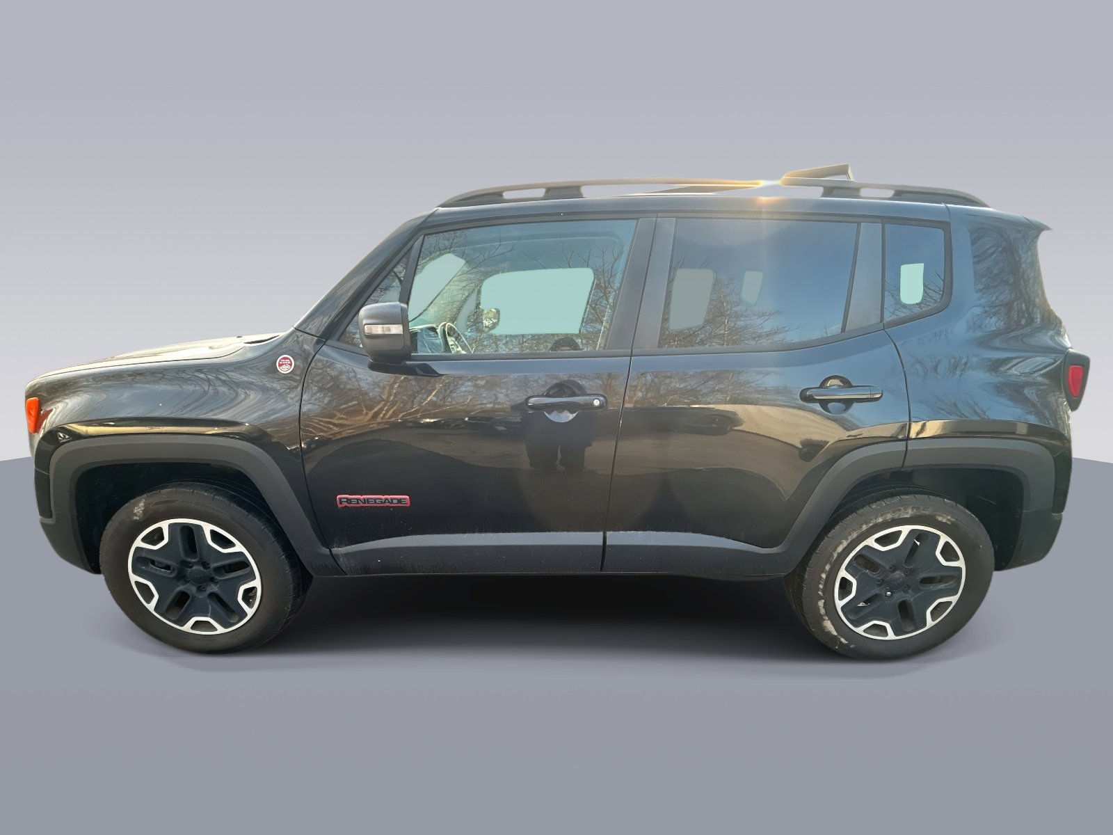 Used 2015 Jeep Renegade Trailhawk image 6