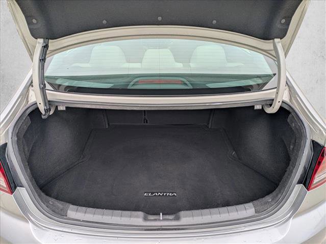 Used 2020 Hyundai Elantra SEL FWD image 6