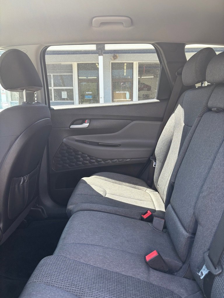 Used 2019 Hyundai Santa Fe SE AWD/4WD image 11