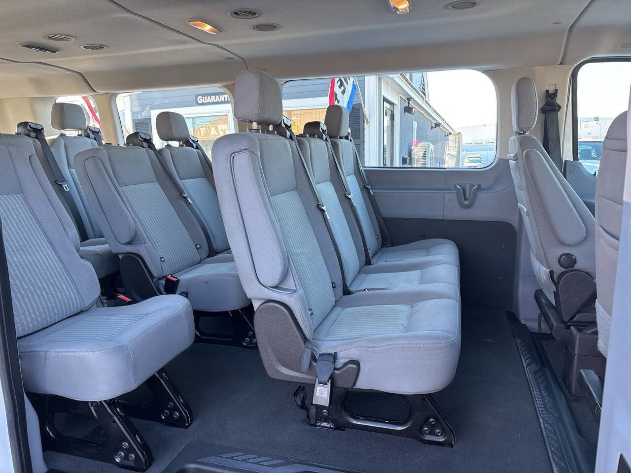 Used 2017 Ford Transit 350 XLT image 27