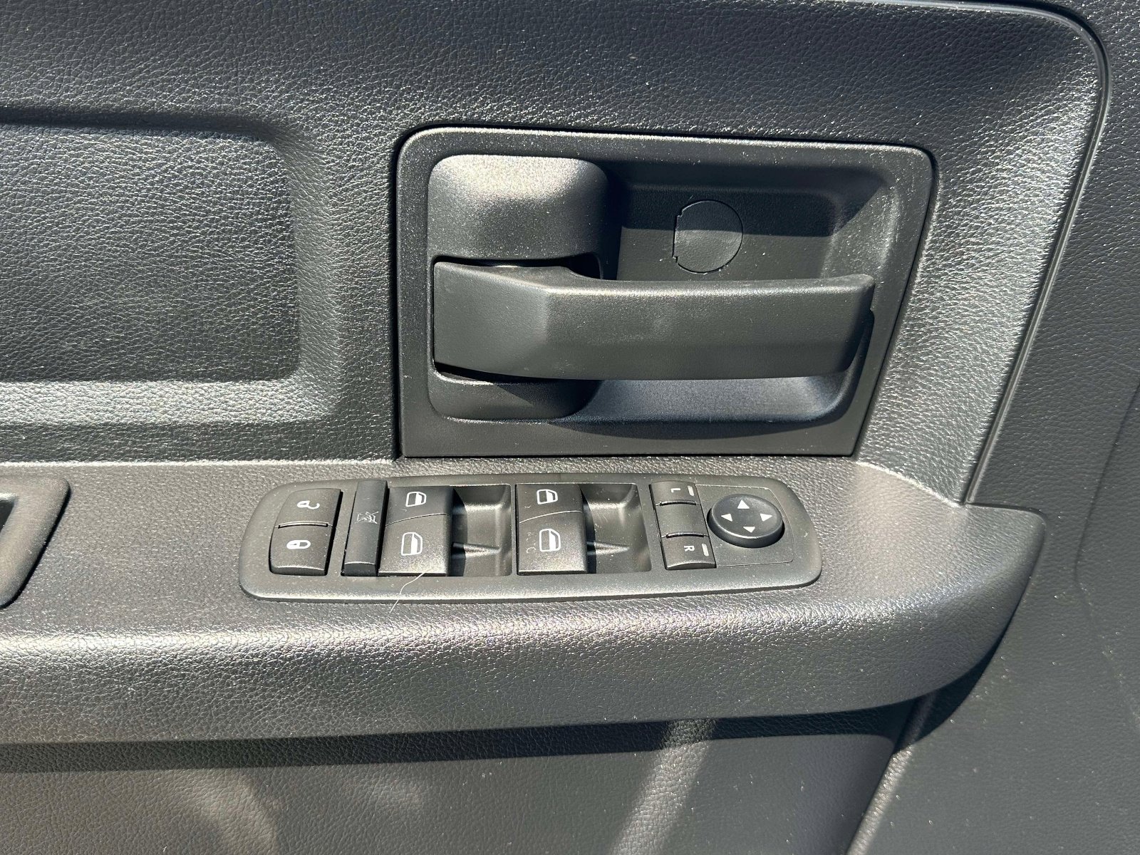 Used 2015 RAM 2500 Tradesman w/ Popular Equipment Group image 18