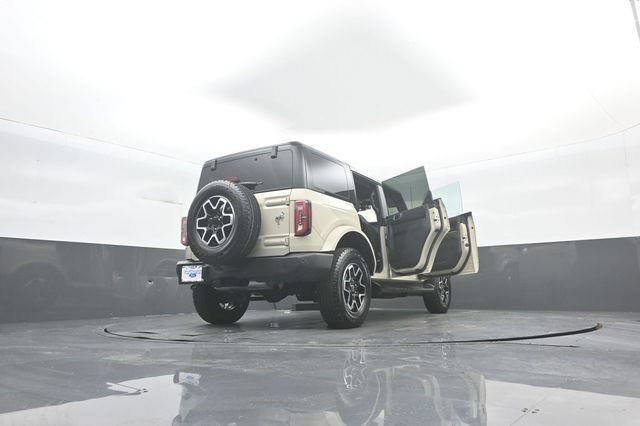 Certified 2025 Ford Bronco Outer Banks AWD/4WD image 44