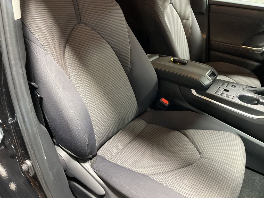 Used 2024 Toyota Highlander XLE image 10