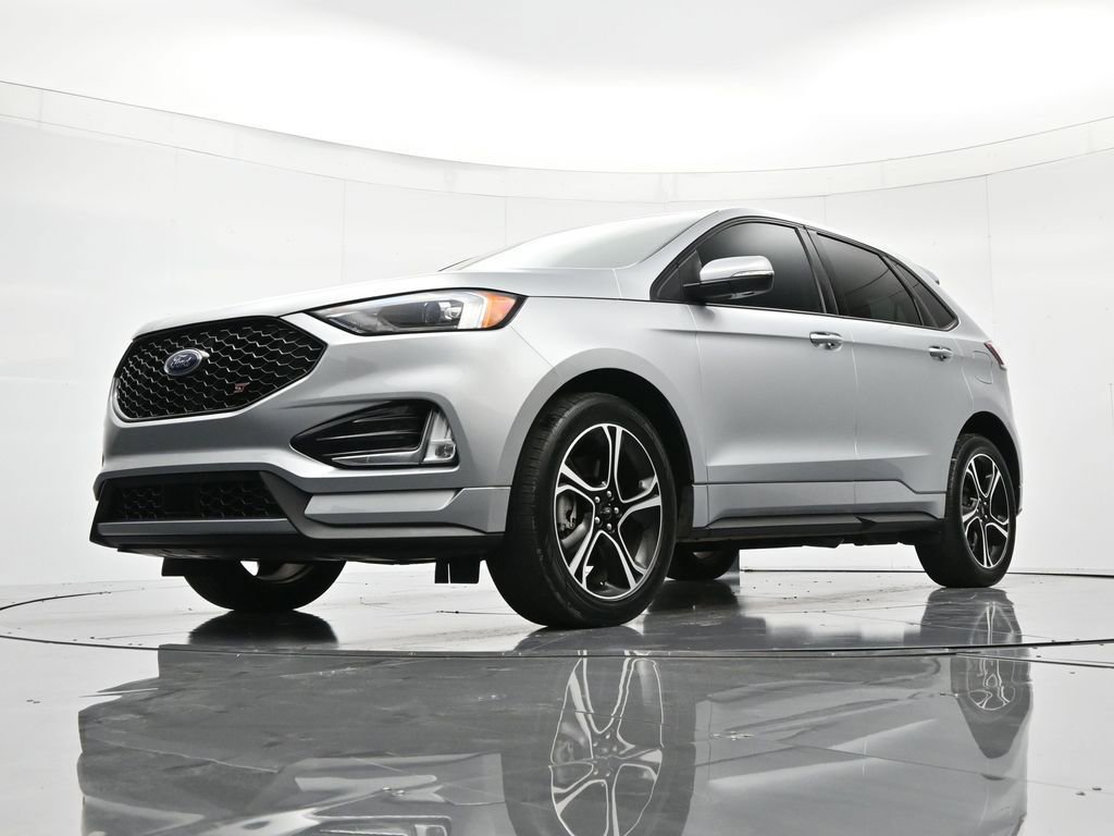 Used 2020 Ford Edge ST image 38