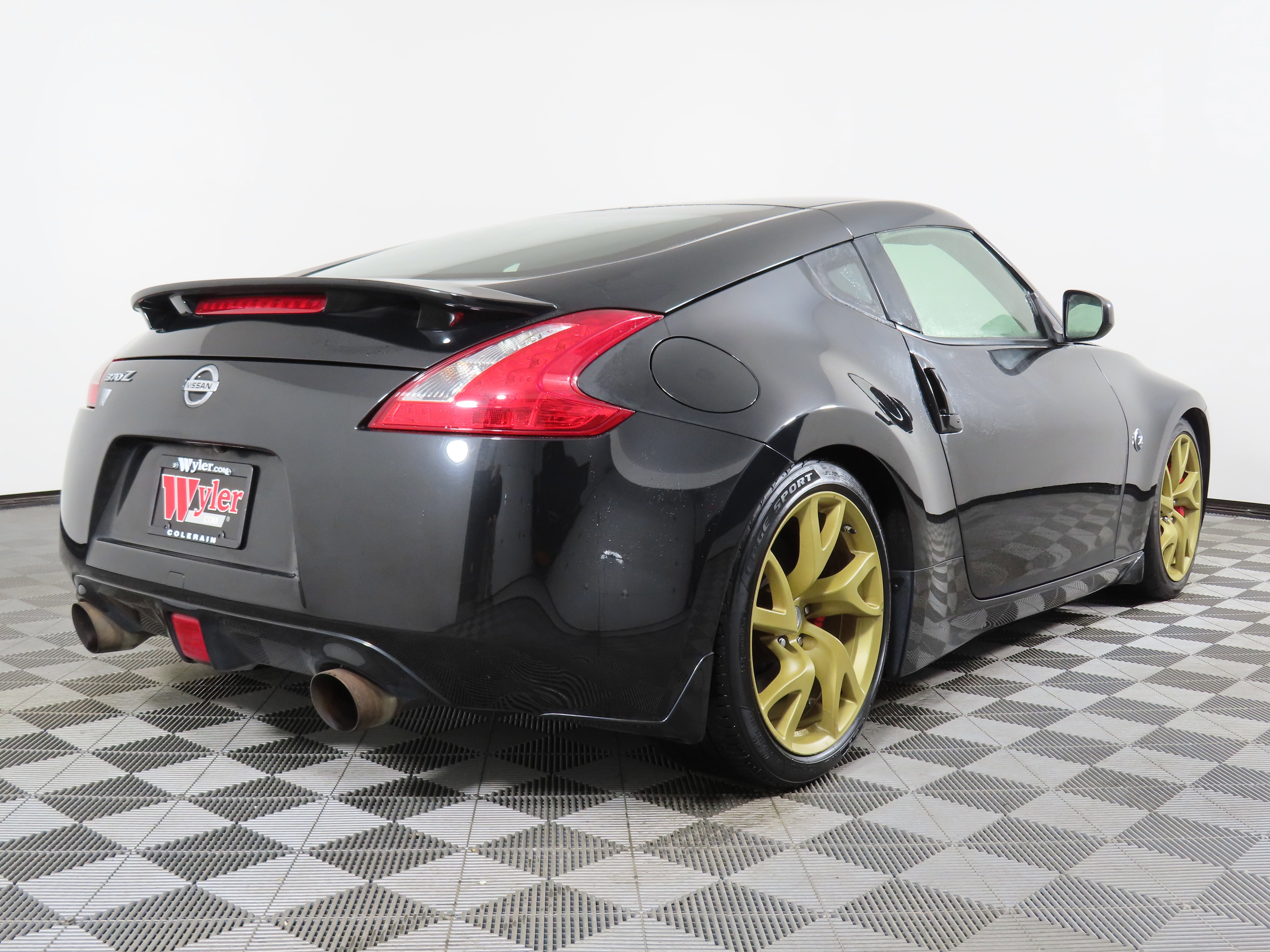 Used 2017 Nissan 370Z w/ Sport Package image 35