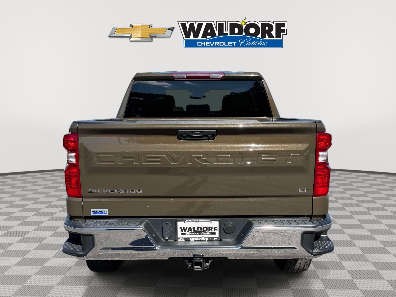 Used 2023 Chevrolet Silverado 1500 LT AWD/4WD image 3