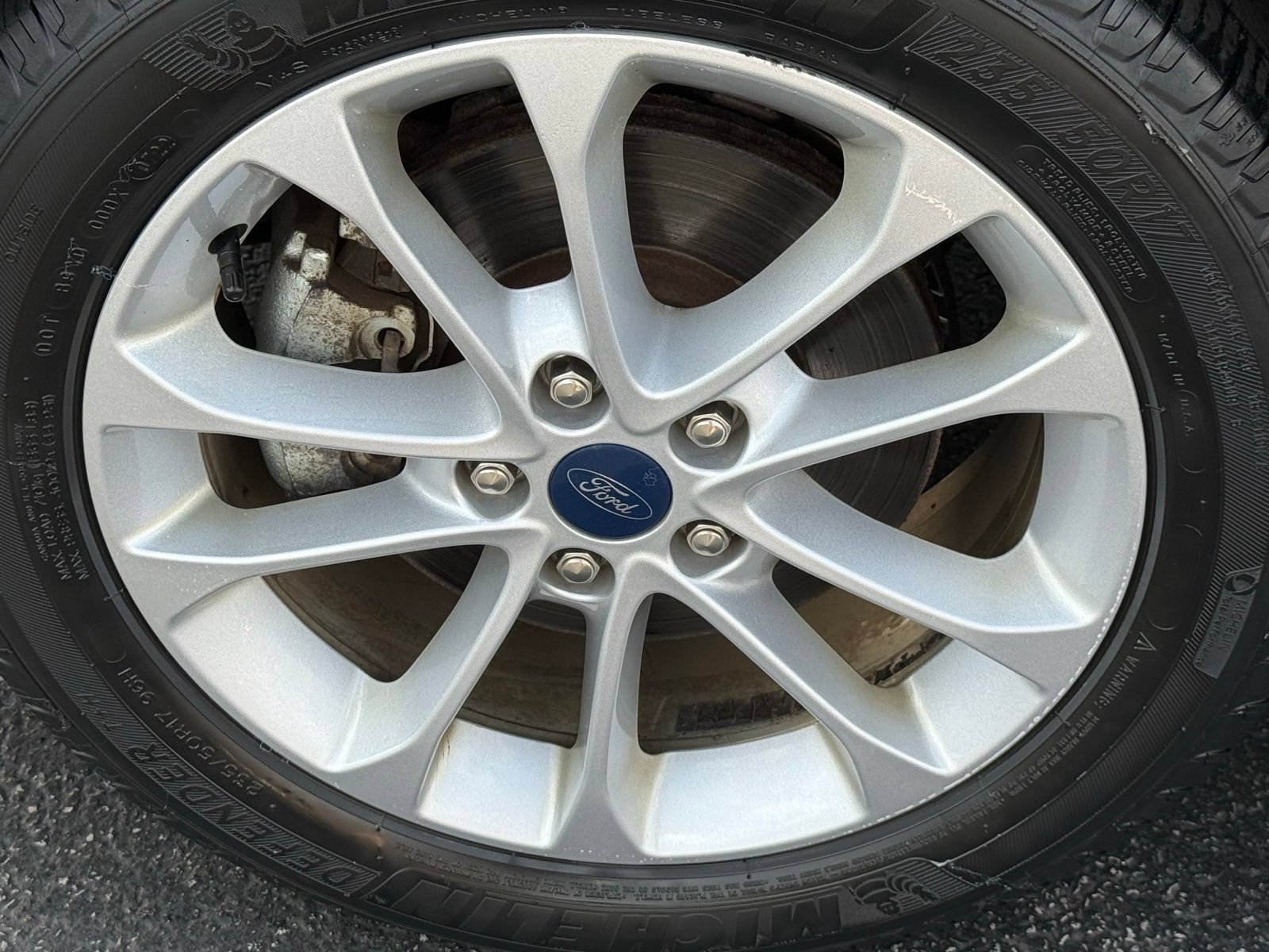 Used 2020 Ford Fusion SE FWD image 11