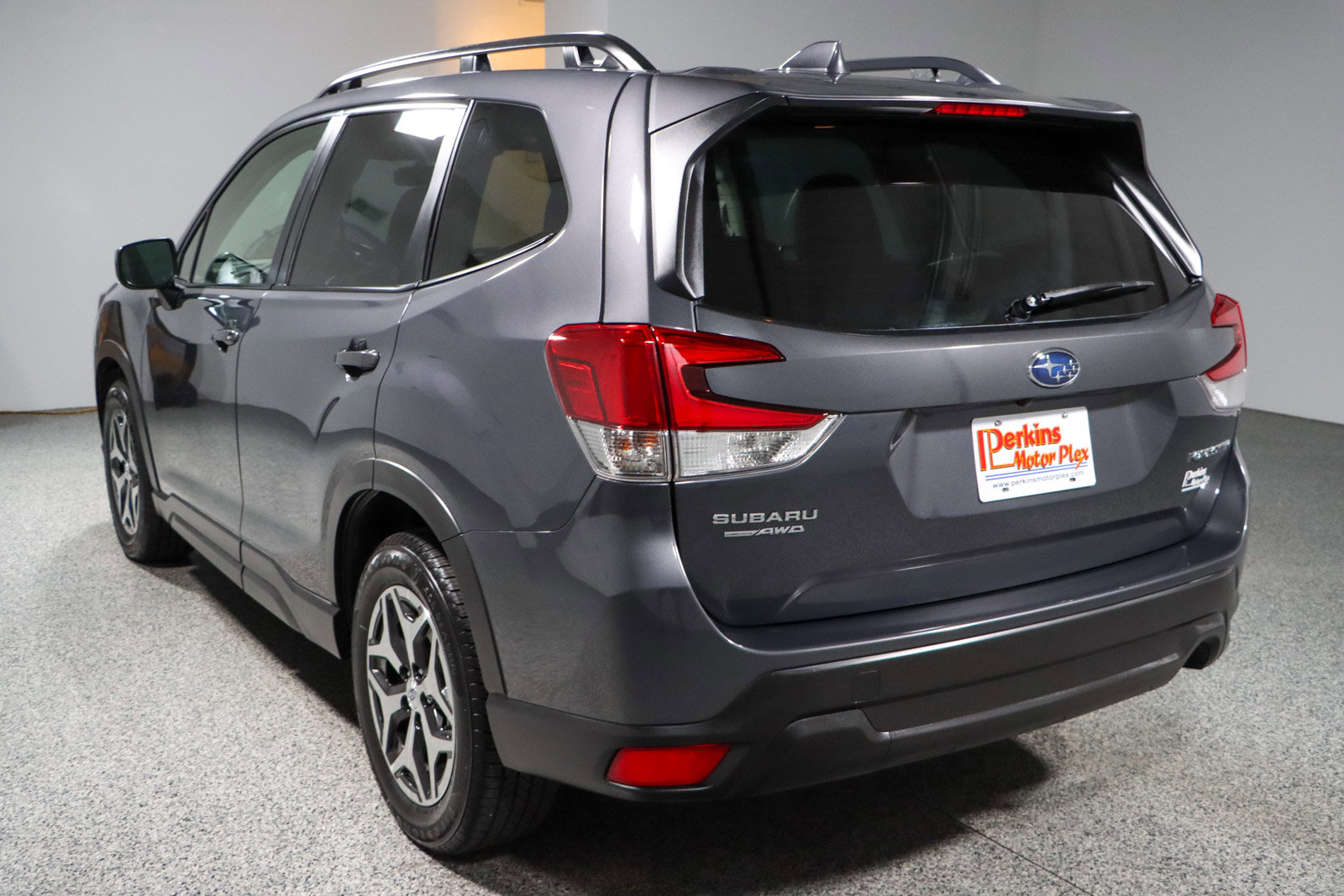 Used 2023 Subaru Forester Premium image 9