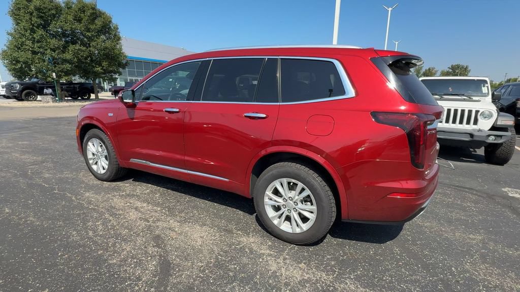 Used 2023 Cadillac XT6 Luxury AWD/4WD image 6