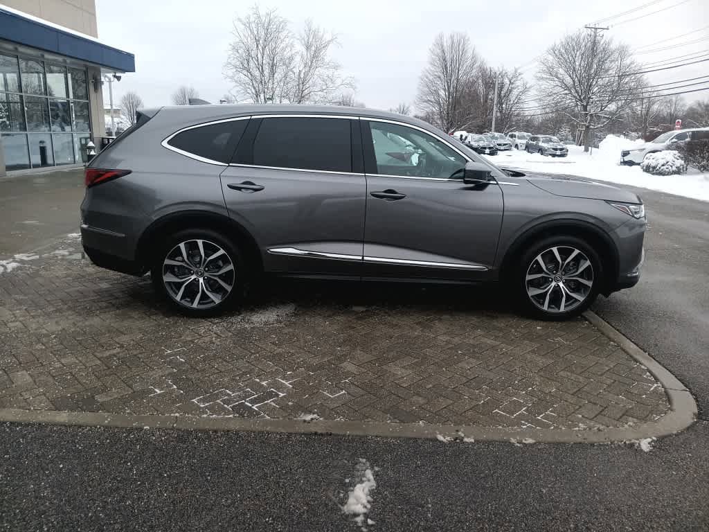 Used 2023 Acura MDX SH-AWD w/ Technology Package image 7