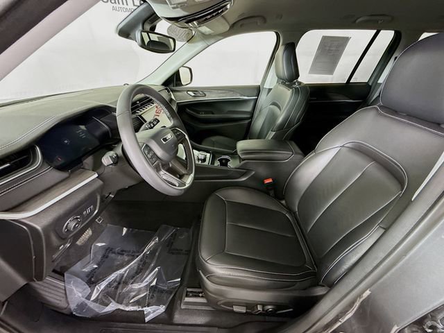 Used 2024 Jeep Grand Cherokee Limited AWD/4WD image 21