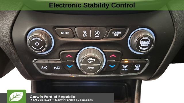 Used 2020 Jeep Cherokee Limited image 21