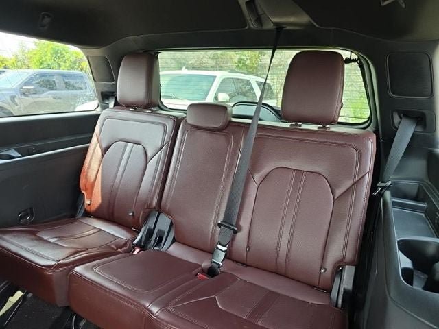 Used 2023 Ford Expedition Limited AWD/4WD image 7