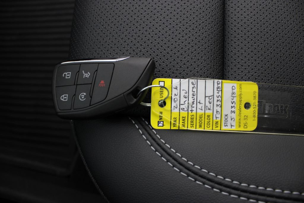 New 2026 Chevrolet Traverse LT w/ LPO, Floor Liner Package FWD image 7