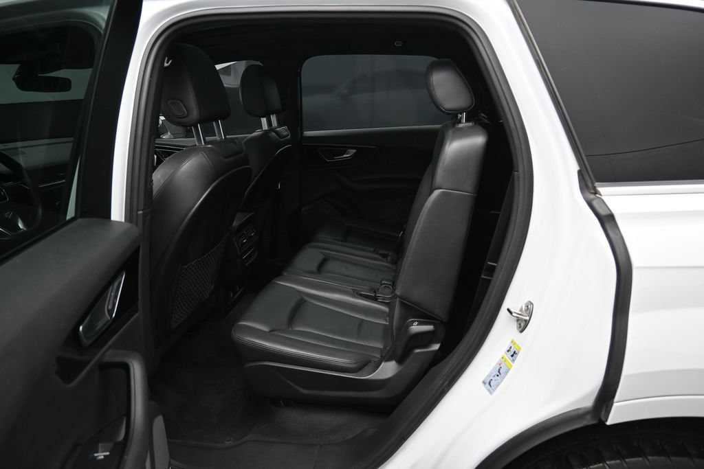 Used 2018 Audi Q7 3.0T Premium Plus AWD/4WD image 29