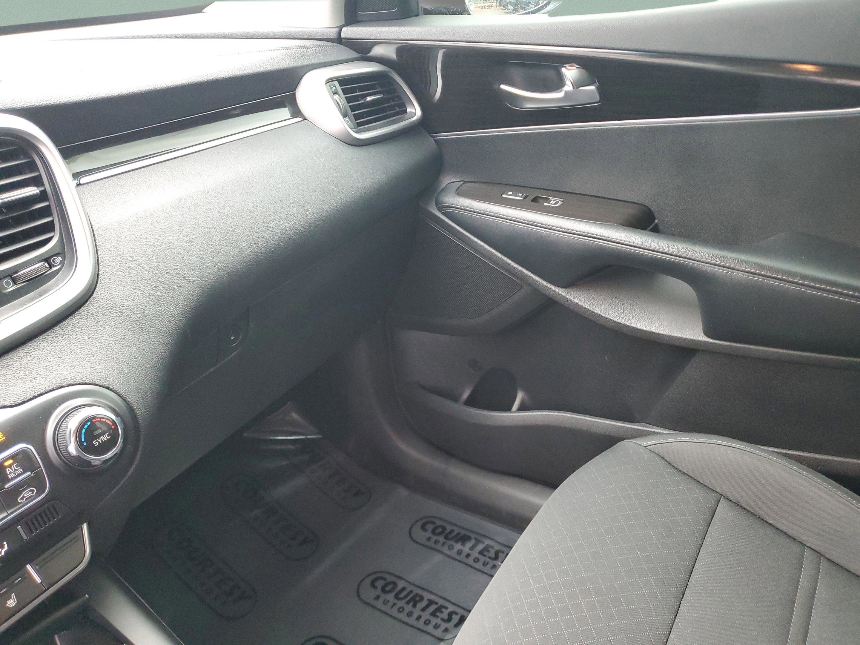 Certified 2020 Kia Sorento S image 25