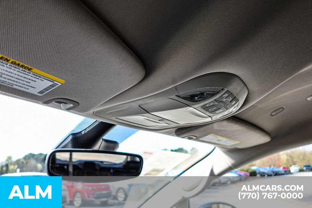 Used 2024 Chrysler Pacifica Touring-L FWD image 62