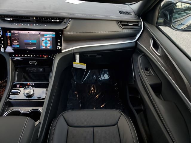 New 2026 Jeep Grand Cherokee Limited image 19