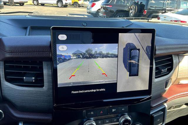 Used 2024 Ford Expedition Max Limited image 12