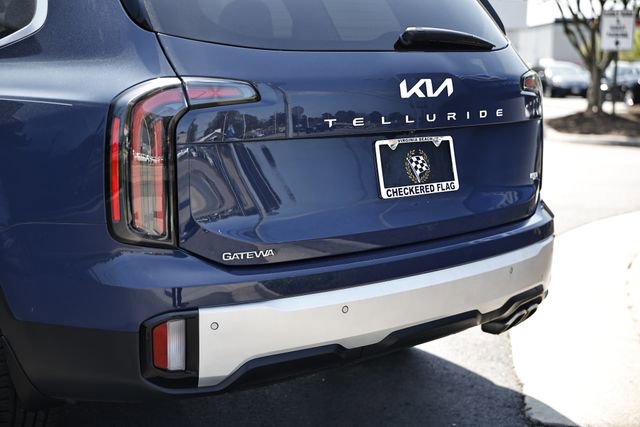 Used 2024 Kia Telluride EX w/ EX Captain's Chair Package AWD/4WD image 7