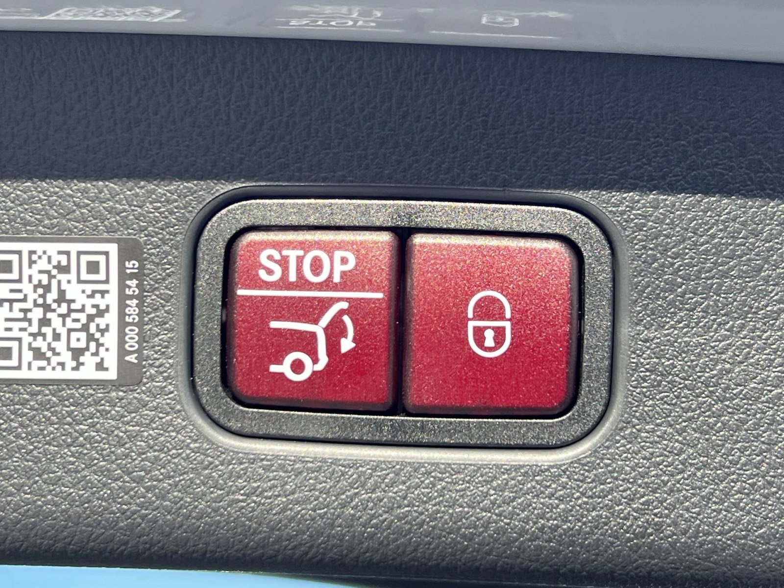 Used 2026 Mercedes-Benz GLC 300 4MATIC image 25