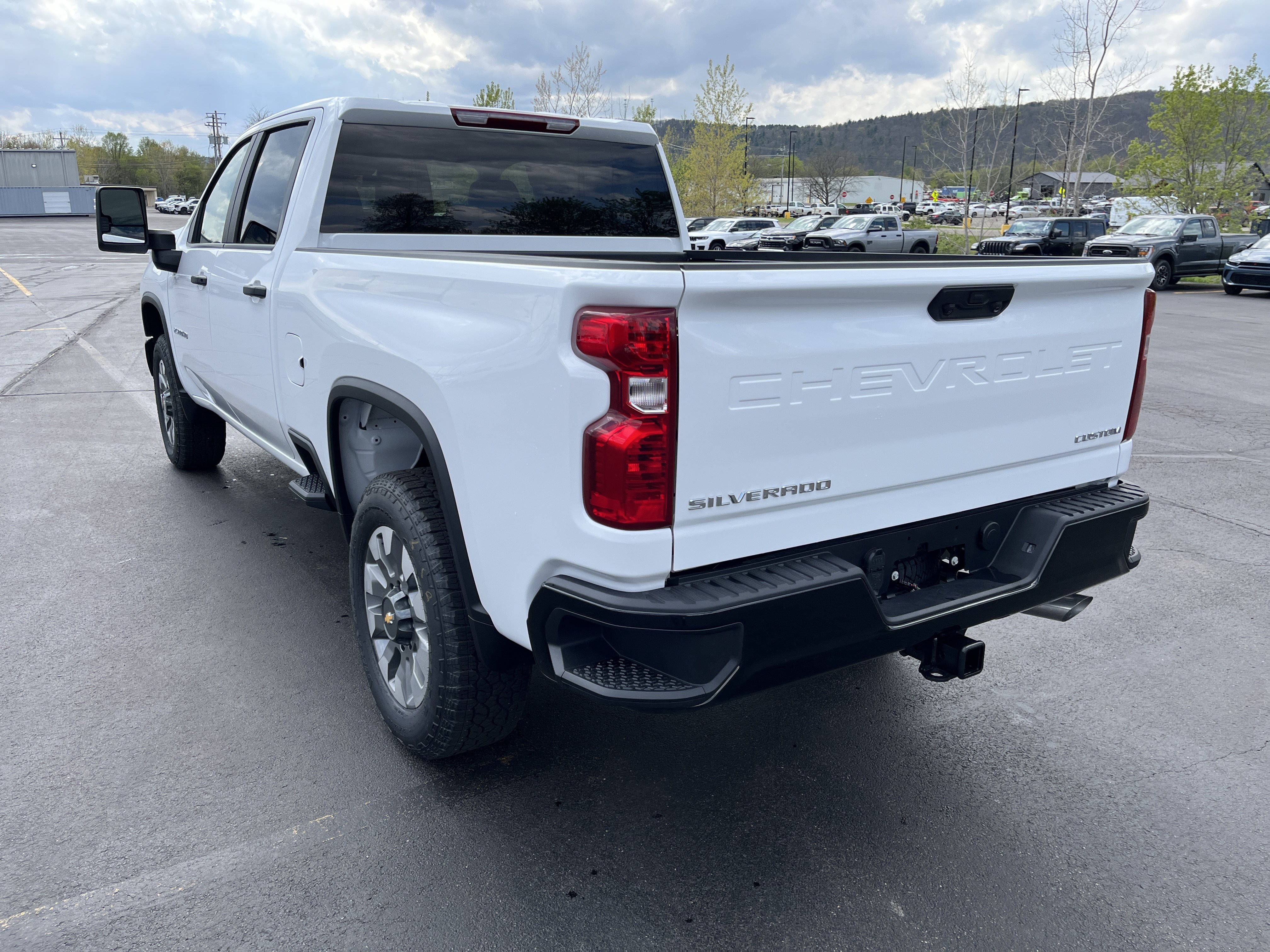 New 2026 Chevrolet Silverado 2500 Custom w/ Custom Convenience Package AWD/4WD image 29