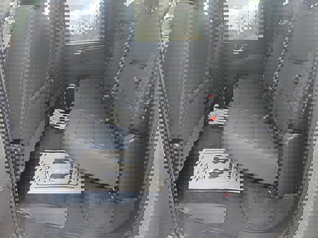 New 2026 GMC Sierra 2500 SLE image 18