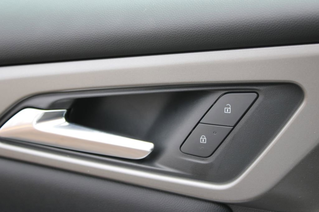 New 2026 Chevrolet Traverse LT w/ Sun and Wheel Package image 34