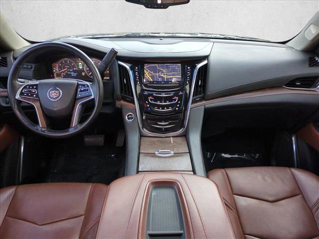 Used 2015 Cadillac Escalade Premium image 19