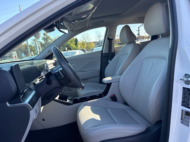 Used 2025 Hyundai Kona Limited AWD/4WD image 2