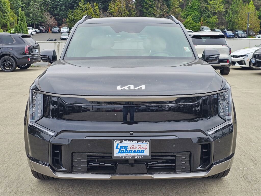 New 2026 Kia EV9 GT-Line video 2