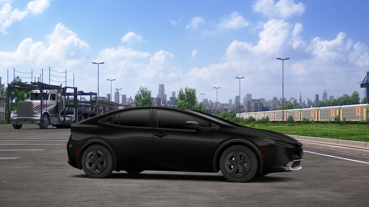New 2027 Toyota Prius Plug-In Hybrid FWD image 13