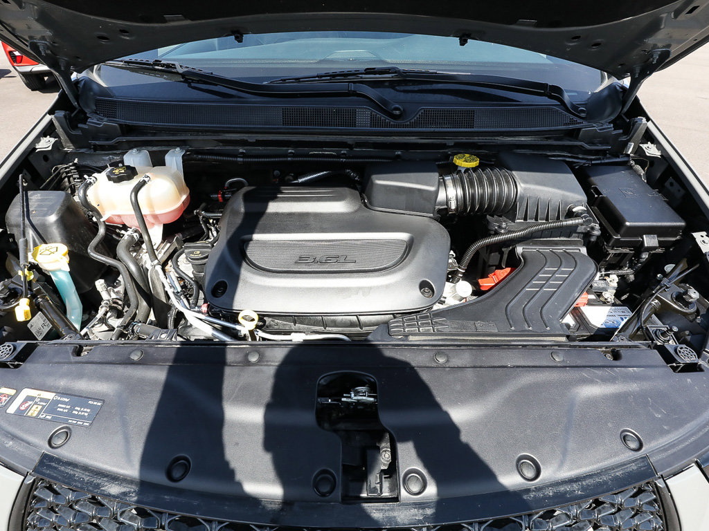 Used 2022 Chrysler Pacifica Touring-L w/ S Appearance Package FWD image 19