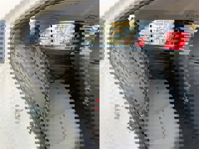 Used 2024 Toyota Corolla LE image 31