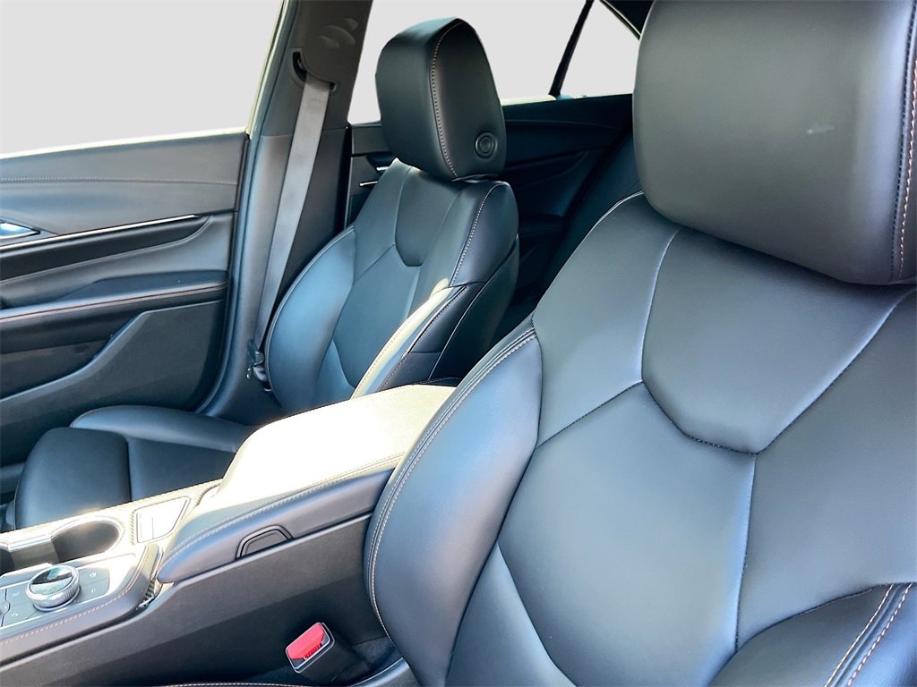 Used 2023 Cadillac CT4 V image 18