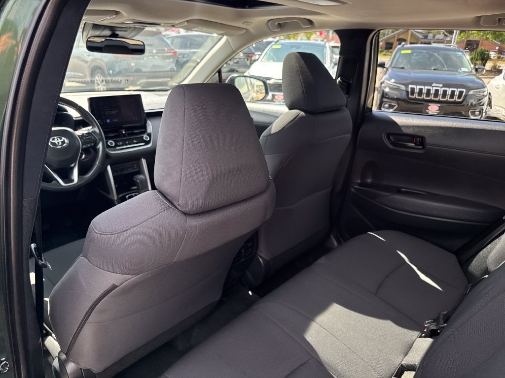 Used 2023 Toyota Corolla Cross LE w/ Moonroof Package AWD/4WD image 34