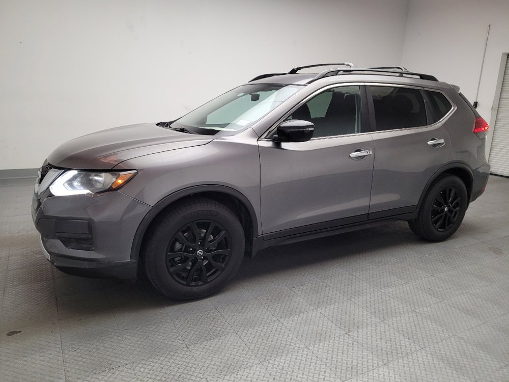 Used 2017 Nissan Rogue SV w/ Midnight Edition Package image 2