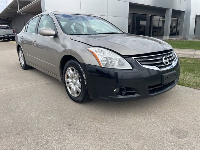 Used 2012 Nissan Altima 2.5 S FWD image 1