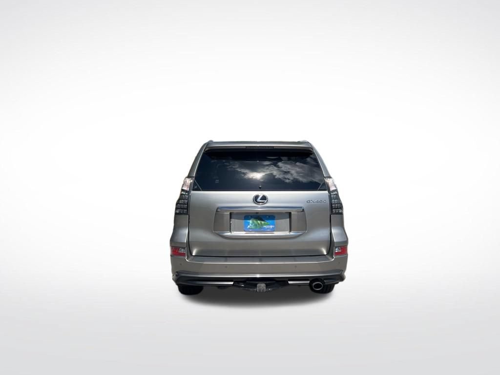 Used 2023 Lexus GX 460 Luxury w/ Sport Design Package AWD/4WD image 7