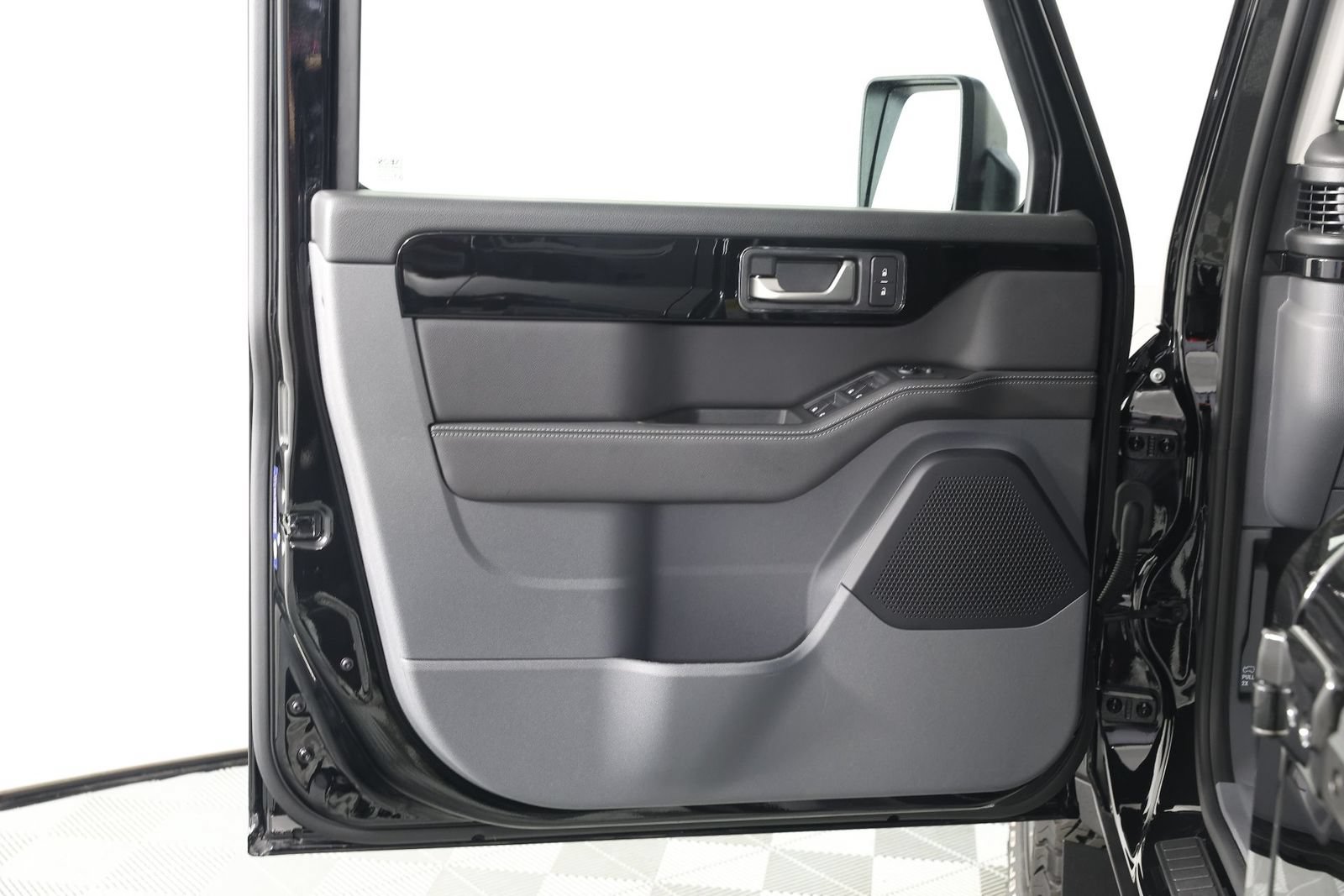 Used 2025 INEOS Grenadier AWD/4WD image 17