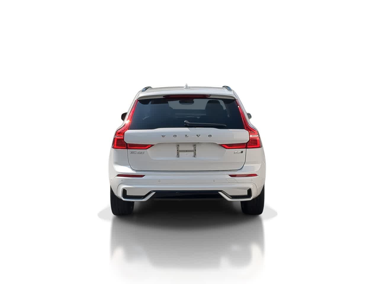 Used 2025 Volvo XC60 B5 Plus w/ Protection Package Premier AWD/4WD image 7