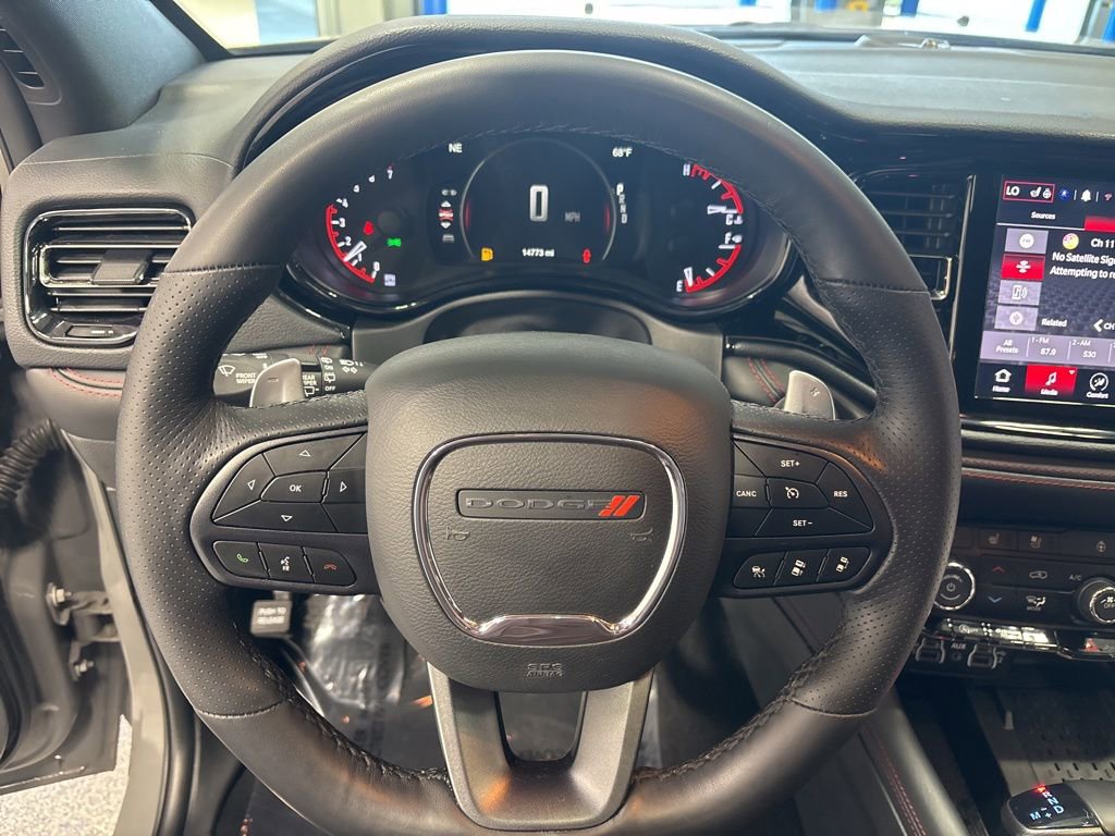 Used 2025 Dodge Durango GT AWD/4WD image 16