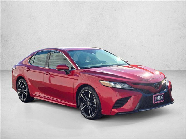 Used 2019 Toyota Camry XSE FWD image 3