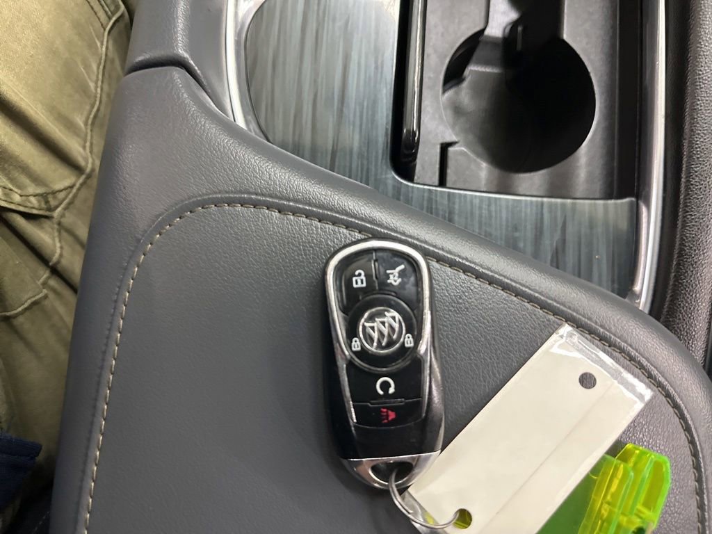 Used 2019 Buick Enclave Essence AWD/4WD image 37