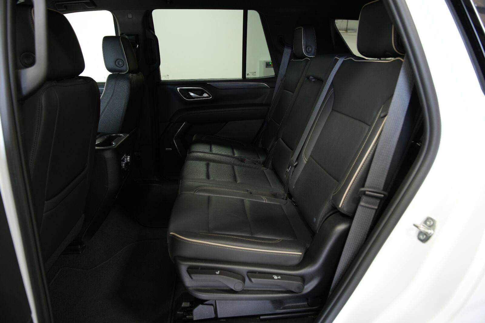 Certified 2024 GMC Yukon SLT AWD/4WD image 33