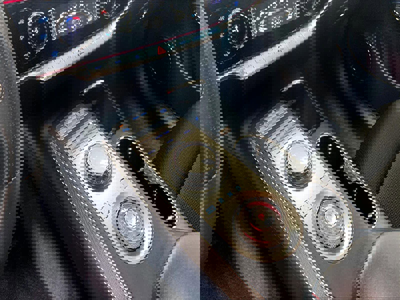 Used 2023 Genesis GV70 2.5T w/ Sport Prestige Package image 21