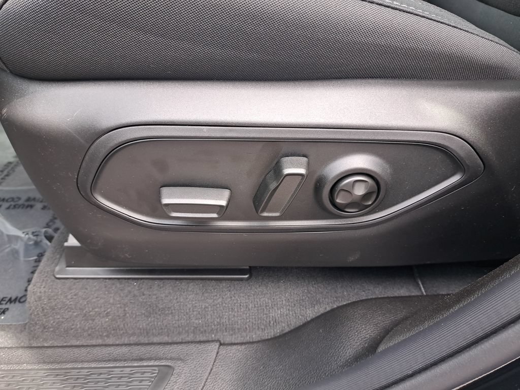 New 2026 Jeep Grand Cherokee Laredo X AWD/4WD image 35