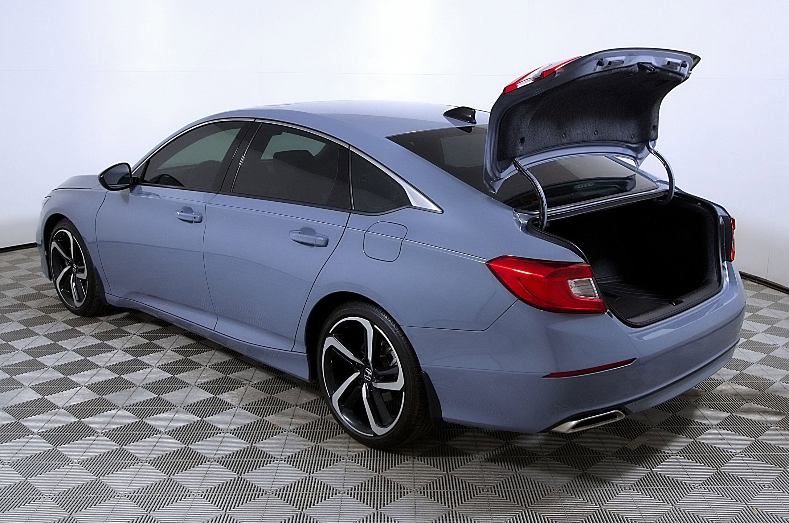 Used 2022 Honda Accord Sport image 10